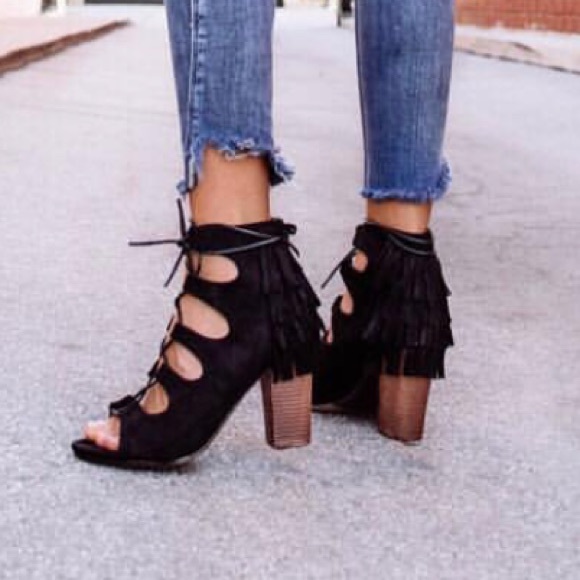 Fringe booties for ladies - Picture 3 of 5